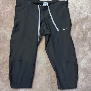 Nike Women's Dark Grey Dry Fit  Leggings Medium Athletic lightweight